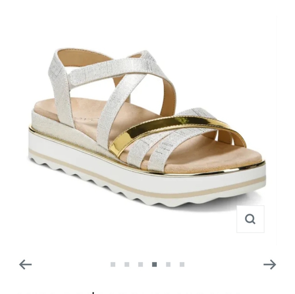 VIONIC Size 6.5 Women's Gold and Cream Sandal